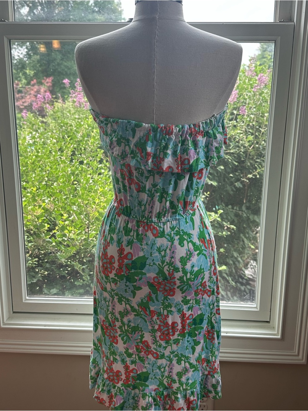 Lilly‎ Pulitzer Strapless Floral “Bee In Your Bonnet” Dress - Picture 3 of 6